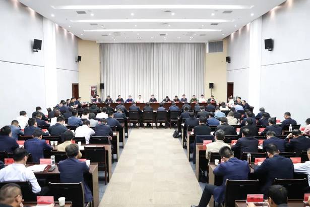 20250415縣委舉行學習貫徹習近平總書記重要講話精神深入貫徹中央八項規定精神學習教育讀書班1.jpg