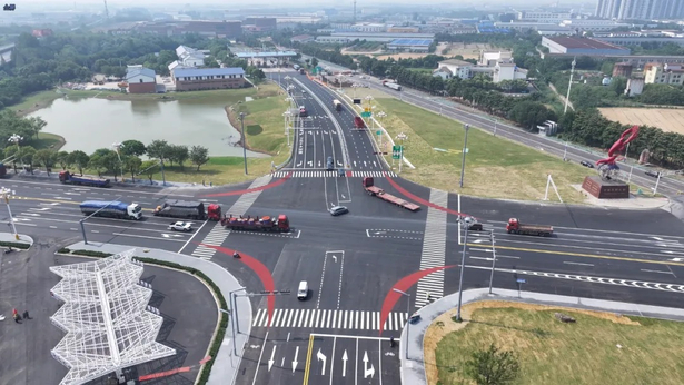 s49新?lián)P高速出口正式完成升級改造并通車1.jpg