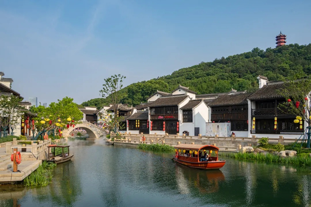 2025盱眙龍蝦美食文旅推廣季無錫分會場活動啟幕15.jpg