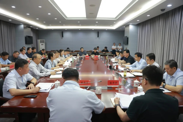 20250623縣委全面依法治縣委員會會議暨領導干部專題述法會議召開.jpg