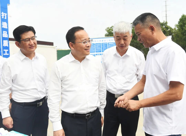 20250915顧坤調研推進“兩重”項目和重點產業項目建設.jpg