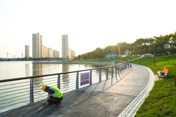 20250906縣領(lǐng)導(dǎo)現(xiàn)場(chǎng)推進(jìn)部分“兩重”項(xiàng)目和民生實(shí)事項(xiàng)目建設(shè)5.jpg