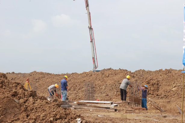 20250831縣領導現場推進部分三季度開竣工重點項目建設1.jpg