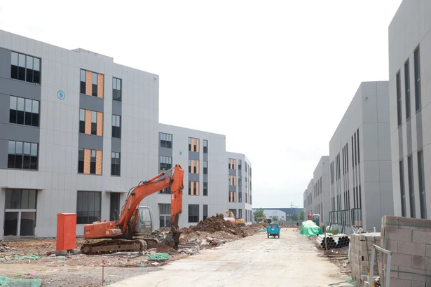 20250831縣領導現場推進部分三季度開竣工重點項目建設2.jpg